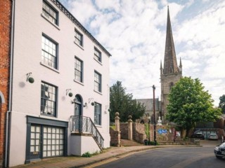 Herefordshire 12 Sleeper Townhouse thumbnail