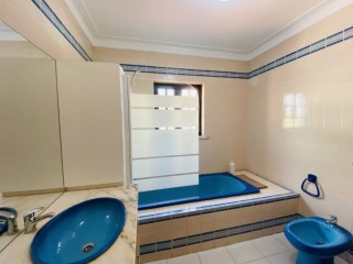 14 Sleeper Villa | Olhos de Água thumbnail