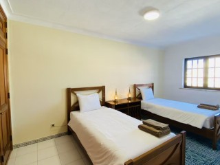 14 Sleeper Villa | Olhos de Água thumbnail