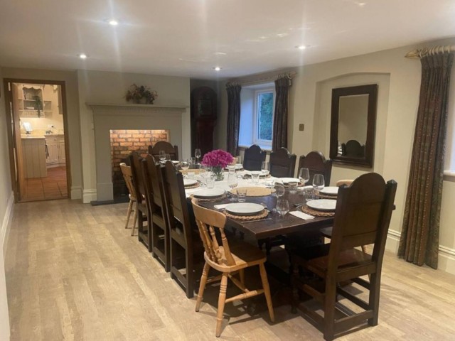 12 Sleeper Farmhouse With Hot Tub image