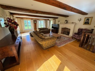 12 Sleeper Farmhouse With Hot Tub thumbnail