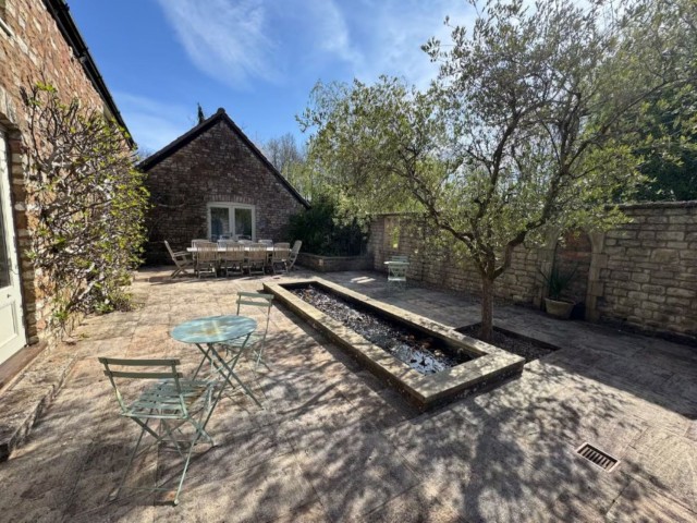 12 Sleeper Farmhouse With Hot Tub image
