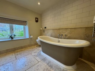 12 Sleeper Farmhouse With Hot Tub thumbnail