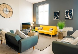 3 Bedroom Apartment | Sleeps 13 people