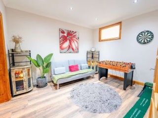 4 Bedroom House | Sleeps 12 thumbnail