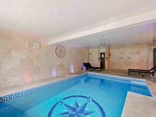 Filey 16 Sleeper House with Indoor Pool and Sauna thumbnail
