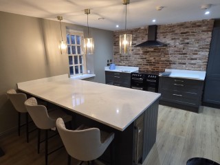 TyneView Estate | The Farmhouse With Hot Tub, Games Room & Bar - Sleeps 18 thumbnail