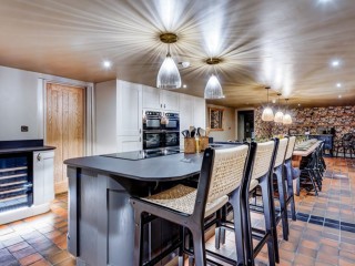North Pennines | 18 Sleeper Farmhouse With Hot Tub and Cinema Room thumbnail