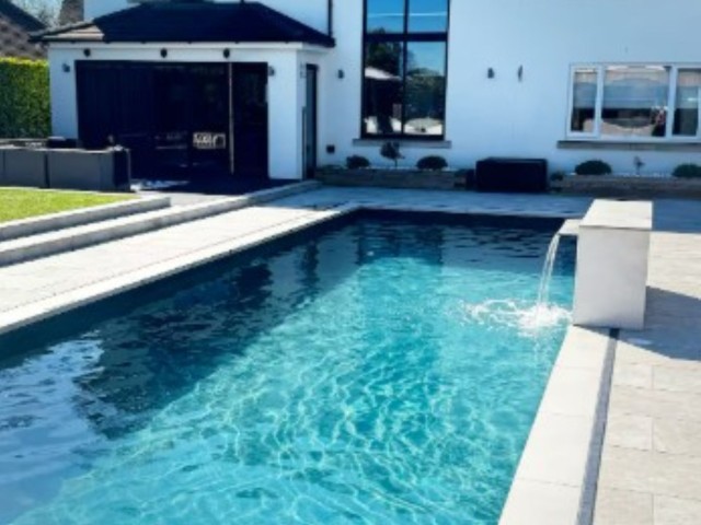 East Yorkshire 14 Sleeper House With Pool image