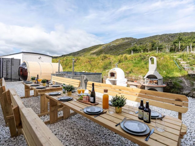 Lake District 22 Sleeper House With Hot Tub image