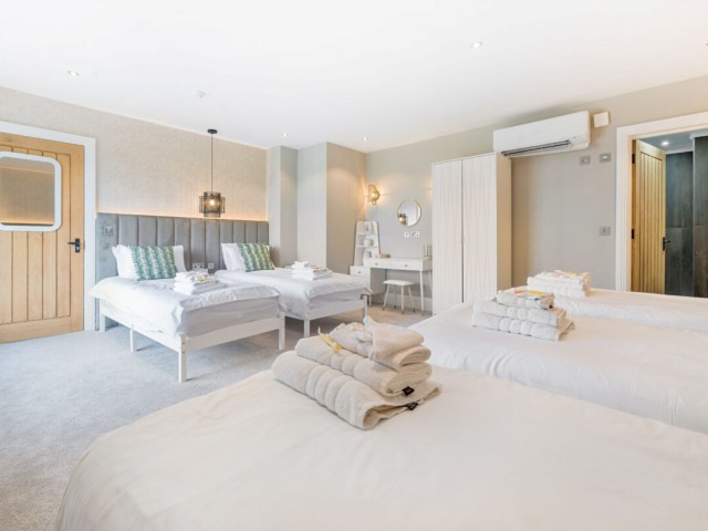 Lancaster 20 Sleeper House With Pool, Games Room and Hot Tub image
