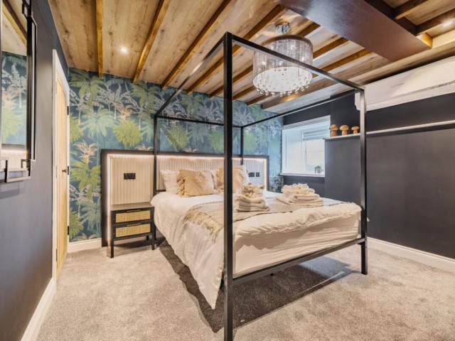 Lancaster 14 Sleeper House With Pool, Games Room and Hot Tub image