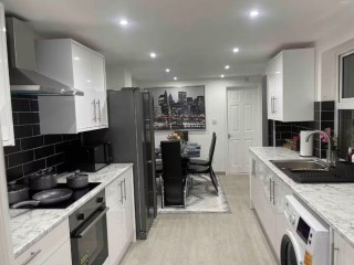 14 Sleeper House thumbnail