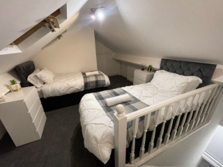 14 Sleeper House thumbnail