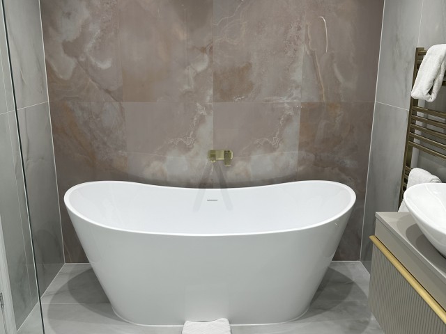 TyneView Estate | The Farmhouse With Hot Tub, Games Room & Bar - Sleeps 18 image