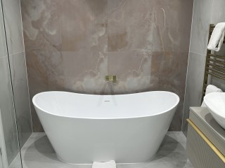 TyneView Estate | The Farmhouse With Hot Tub, Games Room & Bar - Sleeps 18 thumbnail