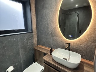 TyneView Estate | The Farmhouse With Hot Tub, Games Room & Bar - Sleeps 18 thumbnail