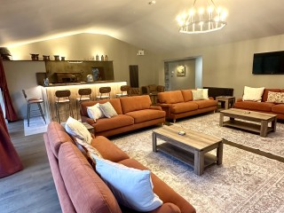 TyneView Estate | The Farmhouse With Hot Tub, Games Room & Bar - Sleeps 18 thumbnail