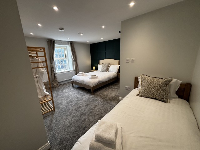 TyneView Estate | The Farmhouse With Hot Tub, Games Room & Bar - Sleeps 18 image