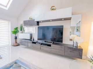 20 Sleeper House With Hot Tub thumbnail