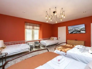 Lancaster 24 Sleeper House With Games Room and Hot Tub thumbnail