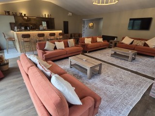 TyneView Estate | The Farmhouse With Hot Tub, Games Room & Bar - Sleeps 18 thumbnail