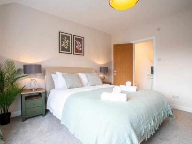 11 Sleeper House image