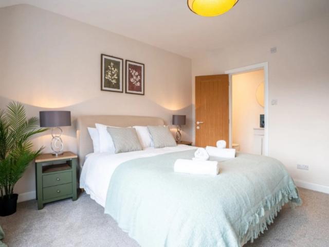 11 Sleeper House image