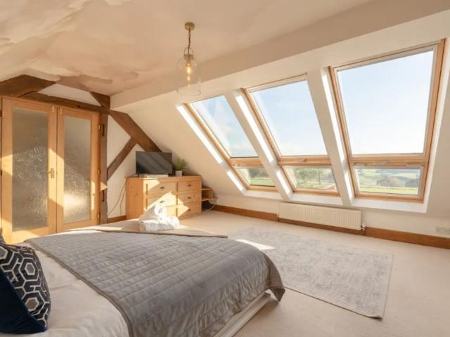 Harrogate 31 Sleeper House with 2 Hot Tubs, Steam Room image