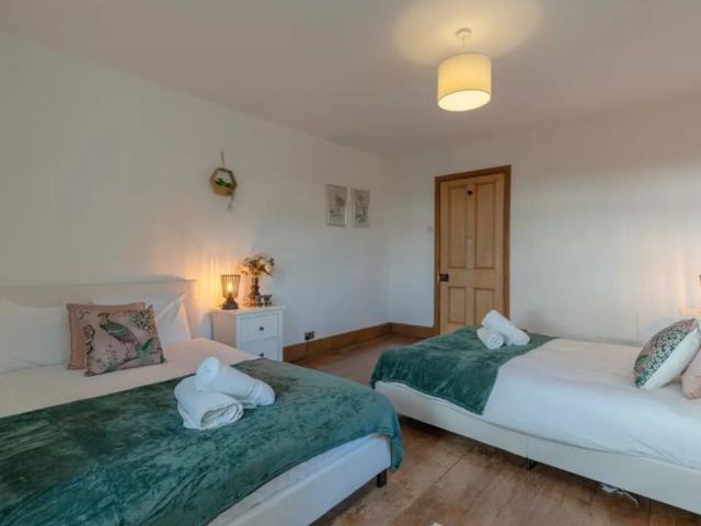 Harrogate 31 Sleeper House with 2 Hot Tubs, Steam Room image