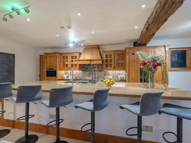 Harrogate 31 Sleeper House with 2 Hot Tubs, Steam Room image