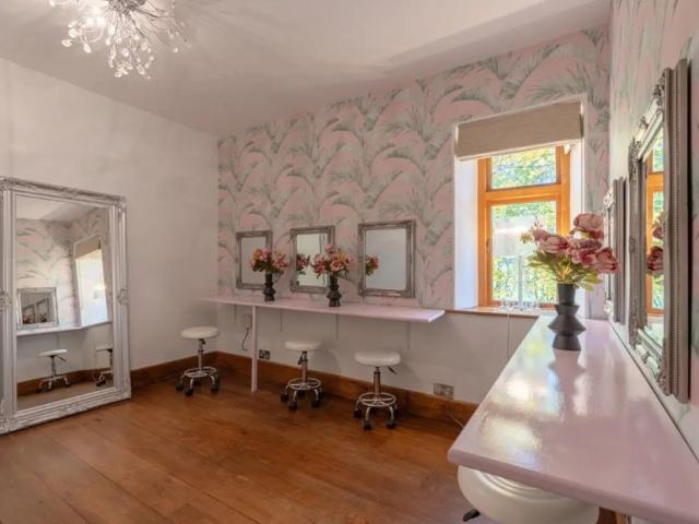Harrogate 31 Sleeper House with 2 Hot Tubs, Steam Room image