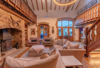 Harrogate 31 Sleeper House with 2 Hot Tubs, Steam Room