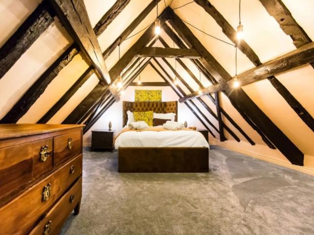 Central 10 Sleeper Townhouse image