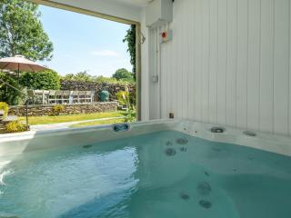 Windermere 16 Sleeper house | Hot Tub and Cinema room thumbnail