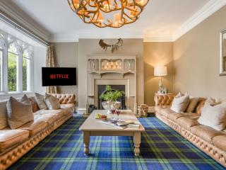 Windermere 16 Sleeper house | Hot Tub and Cinema room thumbnail