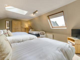 Windermere 16 Sleeper house | Hot Tub and Cinema room thumbnail