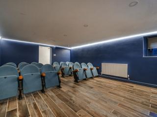 Windermere 16 Sleeper house | Hot Tub and Cinema room thumbnail
