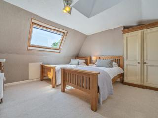 Windermere 14 Sleeper house | Hot Tub and Cinema room thumbnail