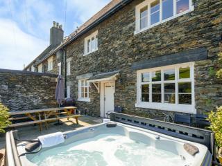 Windermere Cottage sleeps 12 | Hot Tub and Cinema room thumbnail