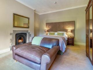 Windermere Cottage sleeps 12 | Hot Tub and Cinema room thumbnail
