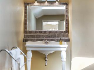 Windermere Cottage sleeps 12 | Hot Tub and Cinema room thumbnail