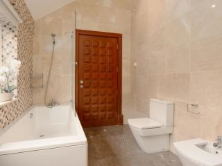 Lancashire 32 Sleeper Mansion With Indoor Pool, Spa & Cinema thumbnail