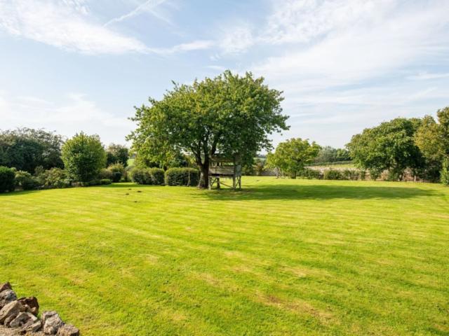 Somerset Georgian Manor Sleeps 18 image