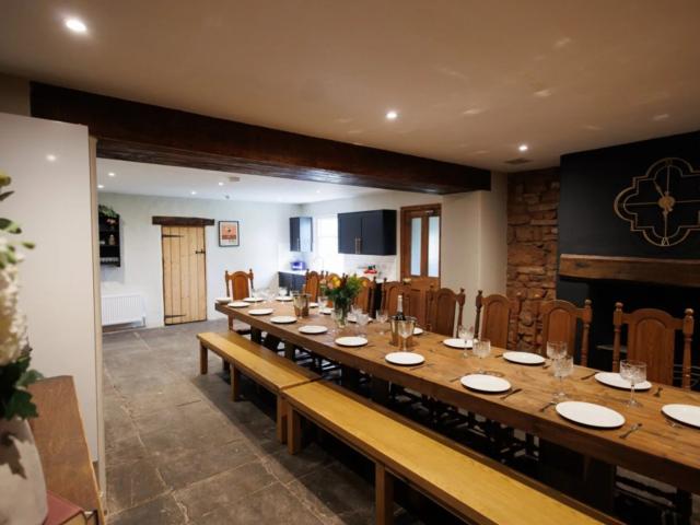 Somerset Georgian Manor Sleeps 18 image