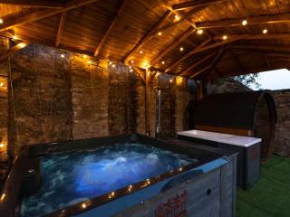 Lake District 16 Sleeper House With Hot Tub thumbnail
