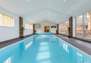 Yorkshire Stunning Property with Pool | Sleeps 16