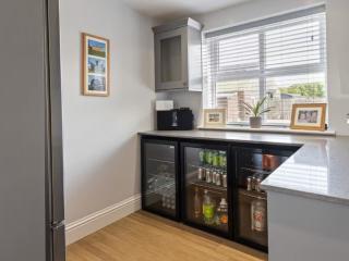 Yorkshire Stunning Property with Pool | Sleeps 16 thumbnail