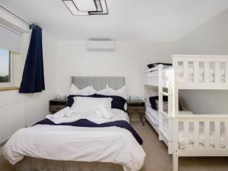 Lancashire House Sleeps 10 | Swim Spa, Hot Tub and Pool Table thumbnail