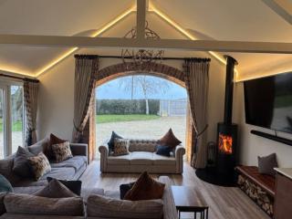 Lincolnshire Barn Conversion with Pool and Games room | Sleeps 16 thumbnail